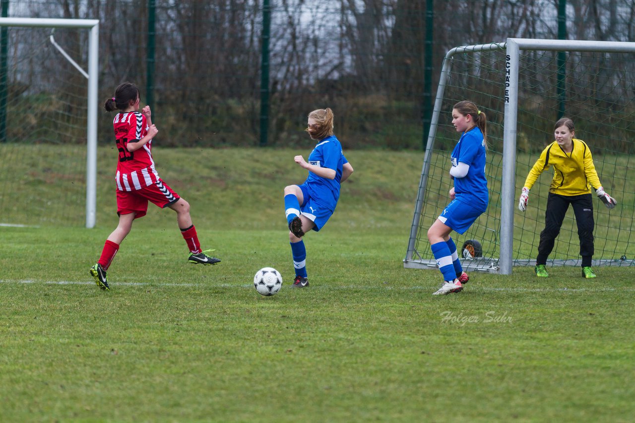 Bild 123 - C-Juniorinnen FSG-BraWie 08 - TuS Tensfeld : Ergebnis: 0:8